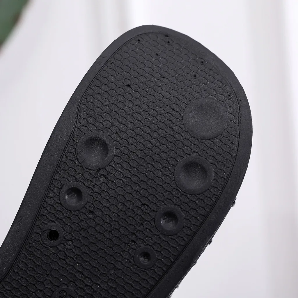 Women Slides Outdoor Slippers Bling Sequins Flat Sandals Slippers Ladies Shoe Female Soft Casual Female Beach Shoes
Women Slides Outdoor Slippers Bling Sequins Flat Sandals Slippers Ladies Shoe Female Soft Casual Female Beach Shoes
