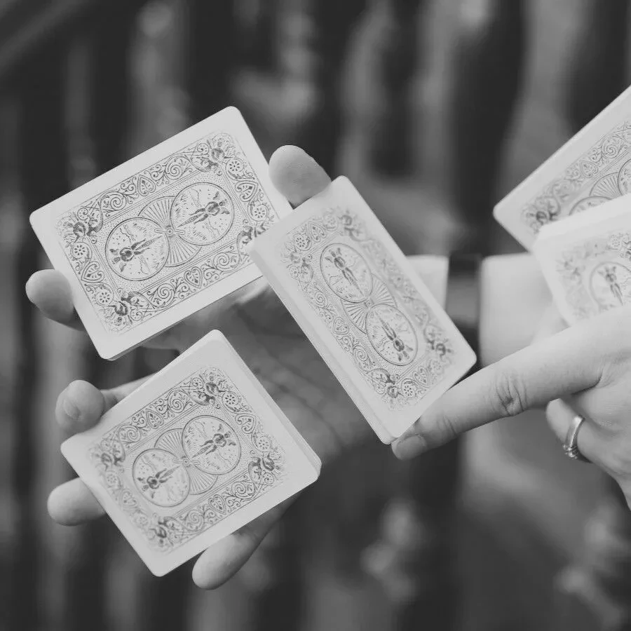 Bicycle DragonLord White Playing Cards Dragon Deck Poker Size Custom Limited Edition Magic Card Games Magic Tricks Props
Bicycle DragonLord White Playing Cards Dragon Deck Poker Size Custom Limited Edition Magic Card Games Magic Tricks Props