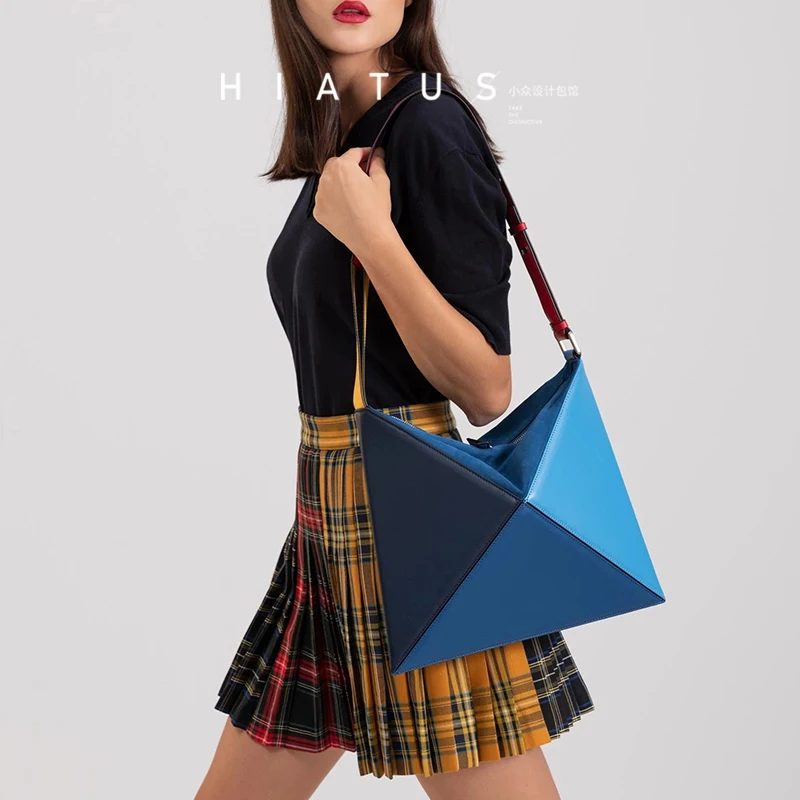 Дизайнерская многофункциональная Складная треугольная сумка, подходящая по цвету, сумка через плечо, диагональная посылка
Дизайнерская многофункциональная Складная треугольная сумка, подходящая по цвету, сумка через плечо, диагональная посылка