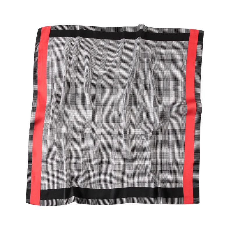 2020 New 70*70cm Square headscarf Spring summer women silk scarves lady Sunscreen beach shawl foulard muffler hijab female pareo
2020 New 70*70cm Square headscarf Spring summer women silk scarves lady Sunscreen beach shawl foulard muffler hijab female pareo