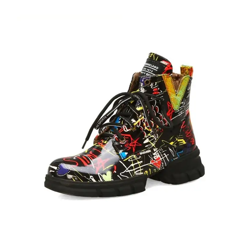 Fashion British Style Graffiti Thick With Newspaper Pattern Personality Short Boots With Students Martin Boots Women Size 34-43
Fashion British Style Graffiti Thick With Newspaper Pattern Personality Short Boots With Students Martin Boots Women Size 34-43