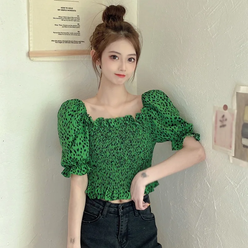 Sexy Strapless Tops Women Blouses Summer Female Crop Top Ladies ShirShort Puff Sleeve Tops Korean Fashion Square Neck Streetwear
Sexy Strapless Tops Women Blouses Summer Female Crop Top Ladies ShirShort Puff Sleeve Tops Korean Fashion Square Neck Streetwear