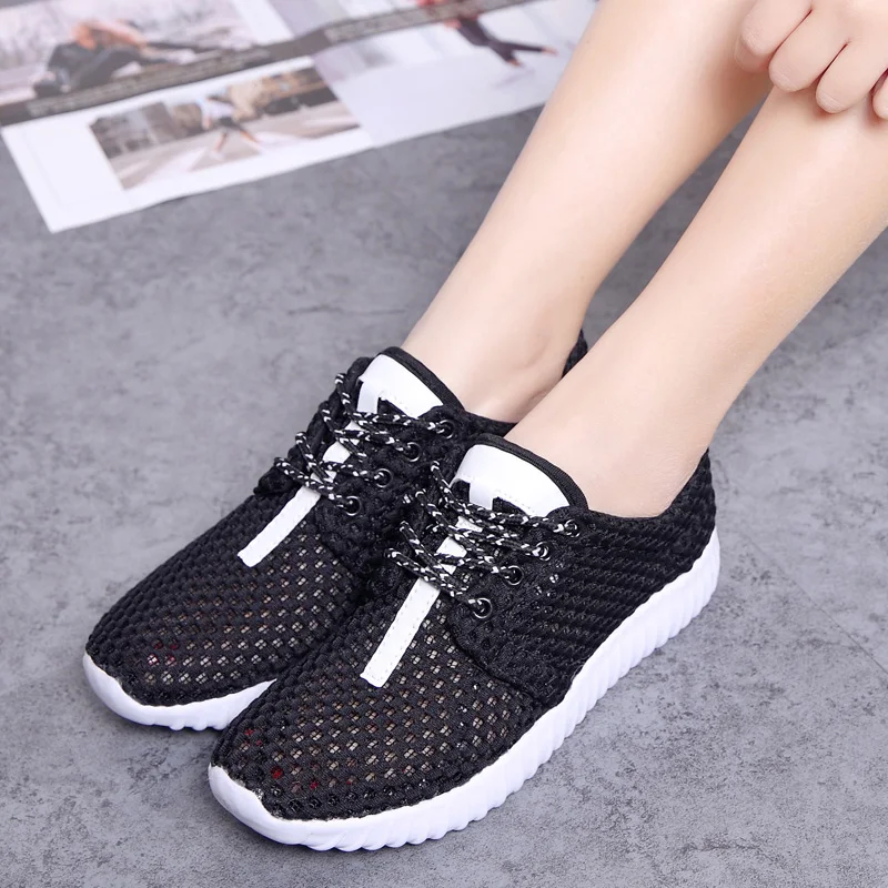2021 Women Sneakers Hot Sell Summer Outdoor Casual White Women Shoes Breathable Ultralight Cutout Solid Knitting Zapatos Mujer
2021 Women Sneakers Hot Sell Summer Outdoor Casual White Women Shoes Breathable Ultralight Cutout Solid Knitting Zapatos Mujer