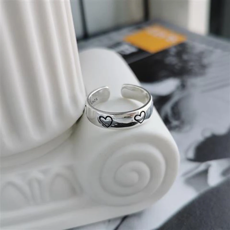 The New Silver Ring Female Simple And Versatile Love Heart-Shaped Wide Face Opening Adjustable Fashion Jewelry Accessory
The New Silver Ring Female Simple And Versatile Love Heart-Shaped Wide Face Opening Adjustable Fashion Jewelry Accessory