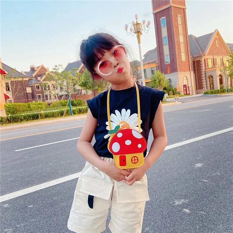 2021 Girl Coin Purse bag PU Leather Children Wallet Box Bag Cute Mini Money Bag Baby Crossbody Wallet
2021 Girl Coin Purse bag PU Leather Children Wallet Box Bag Cute Mini Money Bag Baby Crossbody Wallet