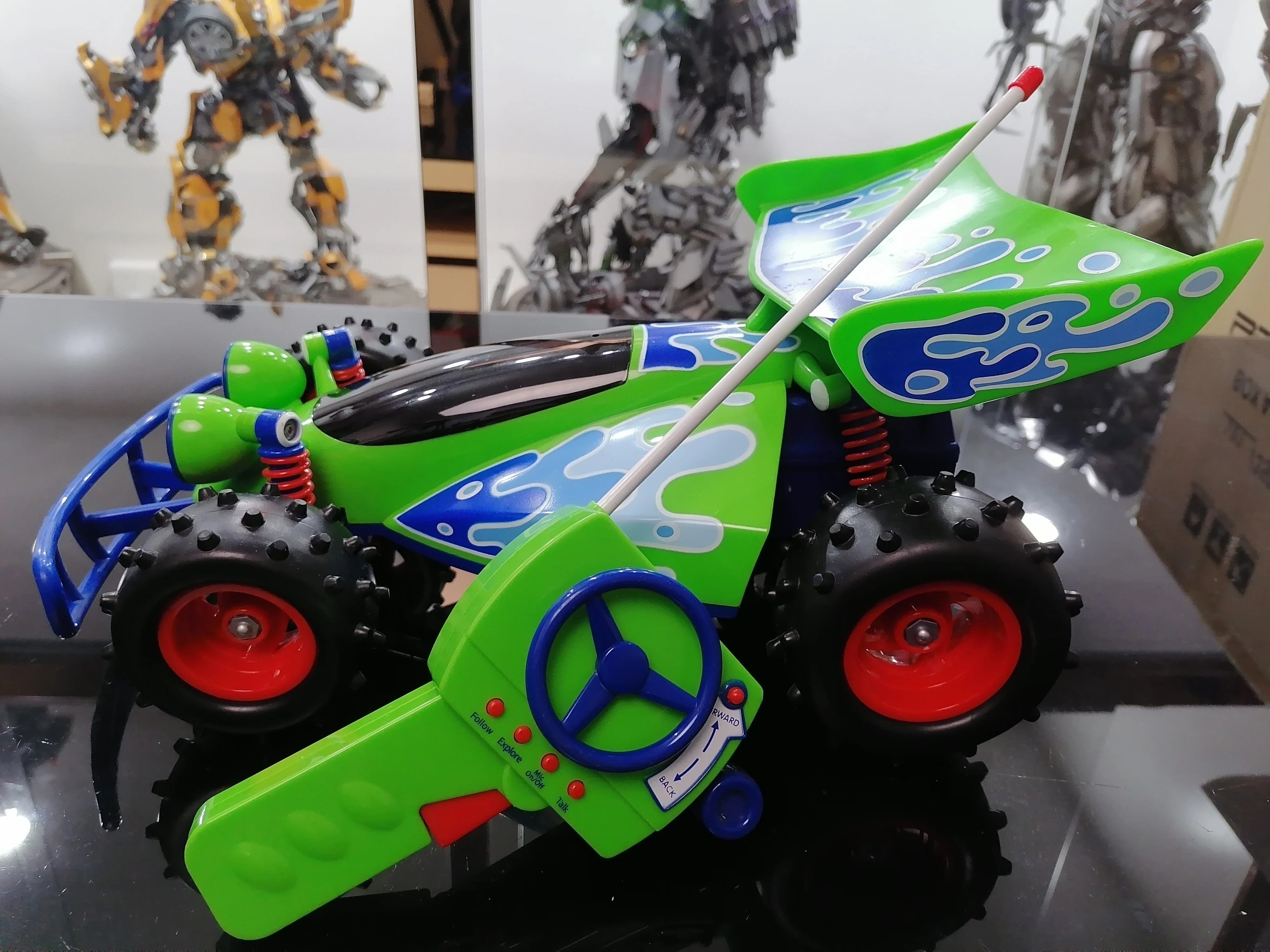 Бесплатная доставка оригинальный Thinkway коллекция древесные RC автомобиль Экшн