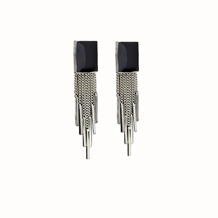 Women's Black Epoxy Tassel Earrings 
Women's Black Epoxy Tassel Earrings