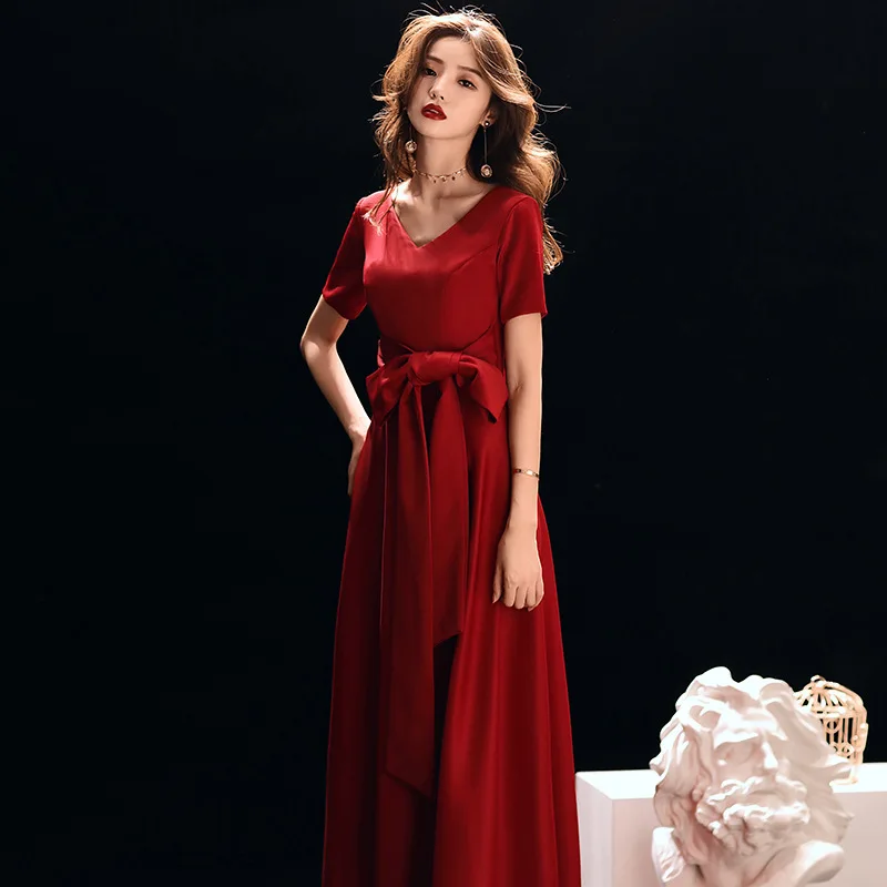 Sexy One Shoulder Bride Wedding Dress A-line Wedding Party Dress Noble Celebrity Banquet Dress With Bowknot Plus Size 3XL
Sexy One Shoulder Bride Wedding Dress A-line Wedding Party Dress Noble Celebrity Banquet Dress With Bowknot Plus Size 3XL