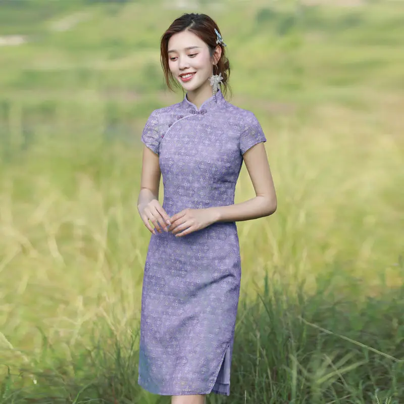High-end Cheongsam 2021 Chinese Dress Improved Qipao Dress Women Summer Retro Simple Elegant Purple Oriental Party Dress Sexy
High-end Cheongsam 2021 Chinese Dress Improved Qipao Dress Women Summer Retro Simple Elegant Purple Oriental Party Dress Sexy
