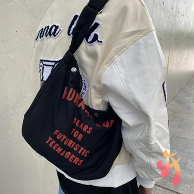 Human Made Retro Crossbody Bag Men's Women's Human Made Backpack High Street Casual Couple Messenger Bag
Human Made Retro Crossbody Bag Men's Women's Human Made Backpack High Street Casual Couple Messenger Bag