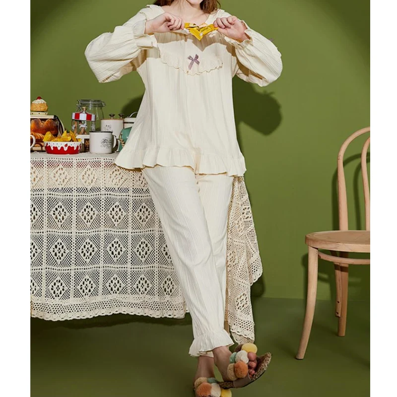Spring Autumn Vintage Women Pajamas Sweet Cotton Nightgowns Princess Classic Nightsuits Long Sleeve Tops and Pants Female Pyjama
Spring Autumn Vintage Women Pajamas Sweet Cotton Nightgowns Princess Classic Nightsuits Long Sleeve Tops and Pants Female Pyjama