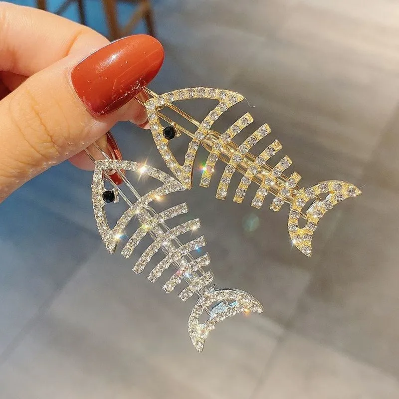 New Alloy Material Flash Rhinestone Irregular Fishbone Fish Tail Hollow Hair clips for girls Hair ornaments Accessories
New Alloy Material Flash Rhinestone Irregular Fishbone Fish Tail Hollow Hair clips for girls Hair ornaments Accessories