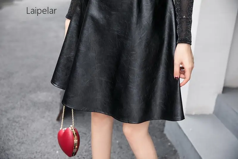 Laipelar Autumn Winter Solid Strapless PU Leather High Waist Belt Zipper Loose Dress And Blouse Women Fashion Tide Two-piece Set
Laipelar Autumn Winter Solid Strapless PU Leather High Waist Belt Zipper Loose Dress And Blouse Women Fashion Tide Two-piece Set