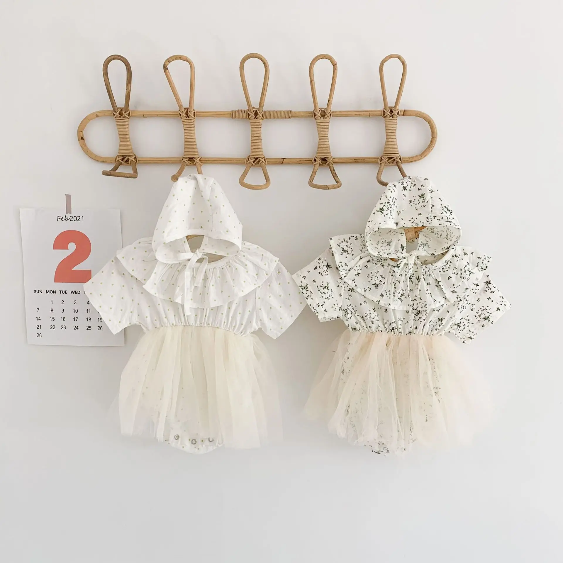 Lovely Princess Lace Dress Romper+Hat Korean Style Cotton Short Sleeve Printing Jumpsuit Summer Baby Girls Clothes 
Lovely Princess Lace Dress Romper+Hat Korean Style Cotton Short Sleeve Printing Jumpsuit Summer Baby Girls Clothes