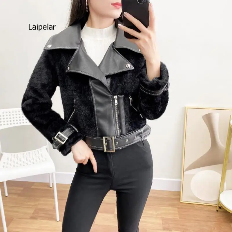 2021 Winter New Fur Motorwear Women's Short Korean Elegant Mink Velvet Jacket Splicing Top
2021 Winter New Fur Motorwear Women's Short Korean Elegant Mink Velvet Jacket Splicing Top