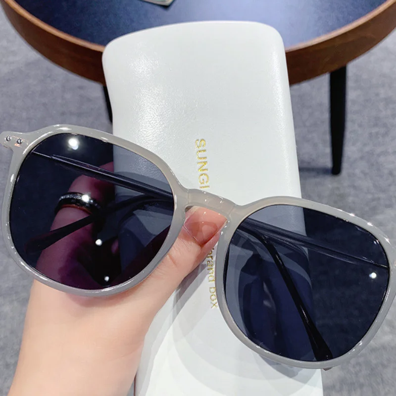 OLOEY Elegant Sunglasses Women Fashion Trendy Large Square Eyewear Female Retro Brand Designer Camping Hiking Retro UV400 Gafas
OLOEY Elegant Sunglasses Women Fashion Trendy Large Square Eyewear Female Retro Brand Designer Camping Hiking Retro UV400 Gafas