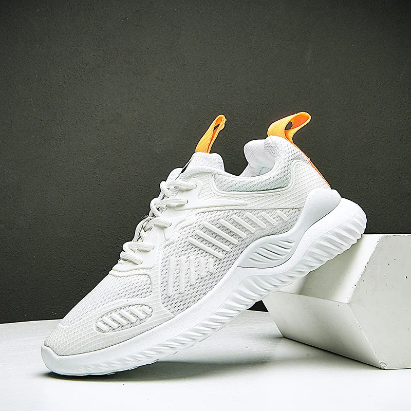 Men's and women's breathable flying weaving sports casual running shoes lightweight lace men's and women's running shoes
Men's and women's breathable flying weaving sports casual running shoes lightweight lace men's and women's running shoes