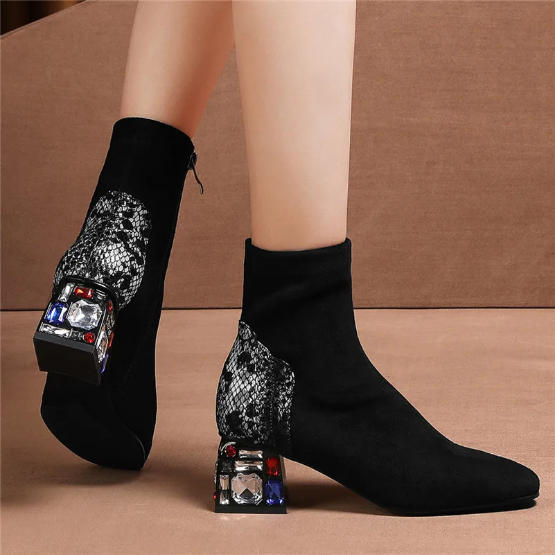 FEDONAS Vintage Women Ankle Boots Rhinestone High Heels Prom Dancing Shoes Woman Elegant Female Winter Chelsea Boots Warm Shoes
FEDONAS Vintage Women Ankle Boots Rhinestone High Heels Prom Dancing Shoes Woman Elegant Female Winter Chelsea Boots Warm Shoes