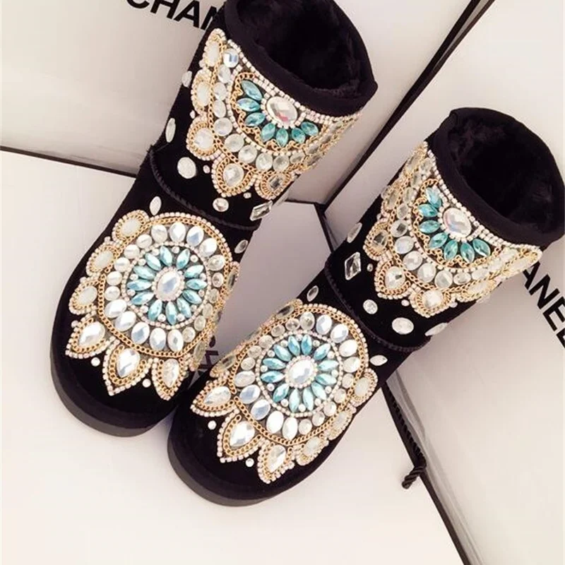 New handmade rhinestones gemstones thick non-slip warm snow boots in the tube female leather boots cotton shoes boots
New handmade rhinestones gemstones thick non-slip warm snow boots in the tube female leather boots cotton shoes boots