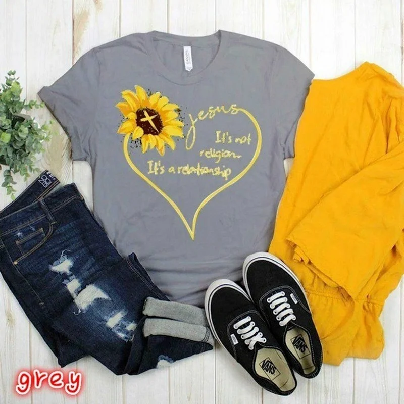 Sunflower Heart Jesus Letter Print Women T Shirt Short Sleeve O Neck Loose Women Tshirt Ladies Tee Shirt Clothes Camisetas Mujer
Sunflower Heart Jesus Letter Print Women T Shirt Short Sleeve O Neck Loose Women Tshirt Ladies Tee Shirt Clothes Camisetas Mujer