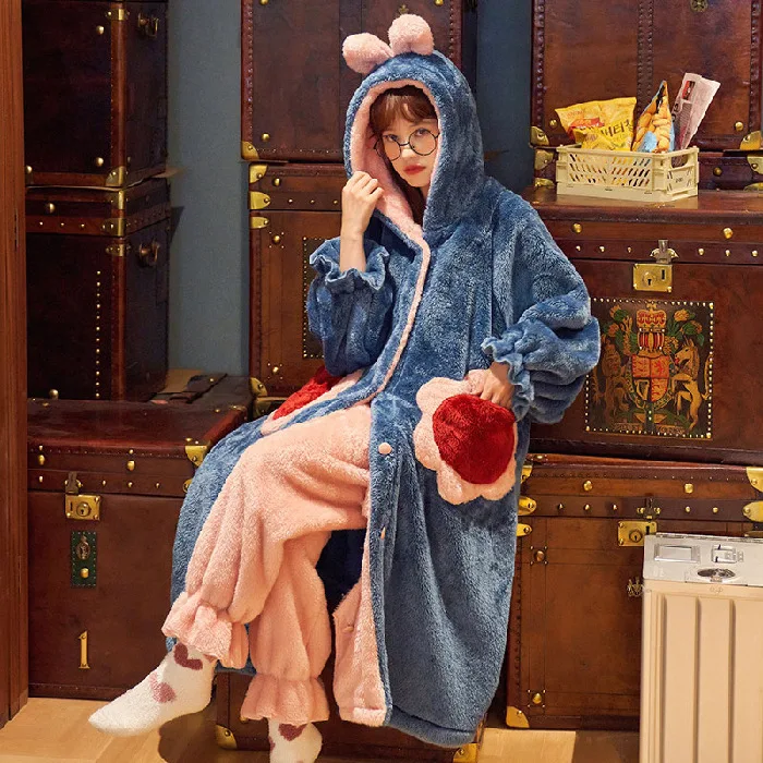 New Coral velvet pajama Nightgown women flannel keep warm extended pajamas cartoon winter velvet thickened home suit pijamas
New Coral velvet pajama Nightgown women flannel keep warm extended pajamas cartoon winter velvet thickened home suit pijamas
