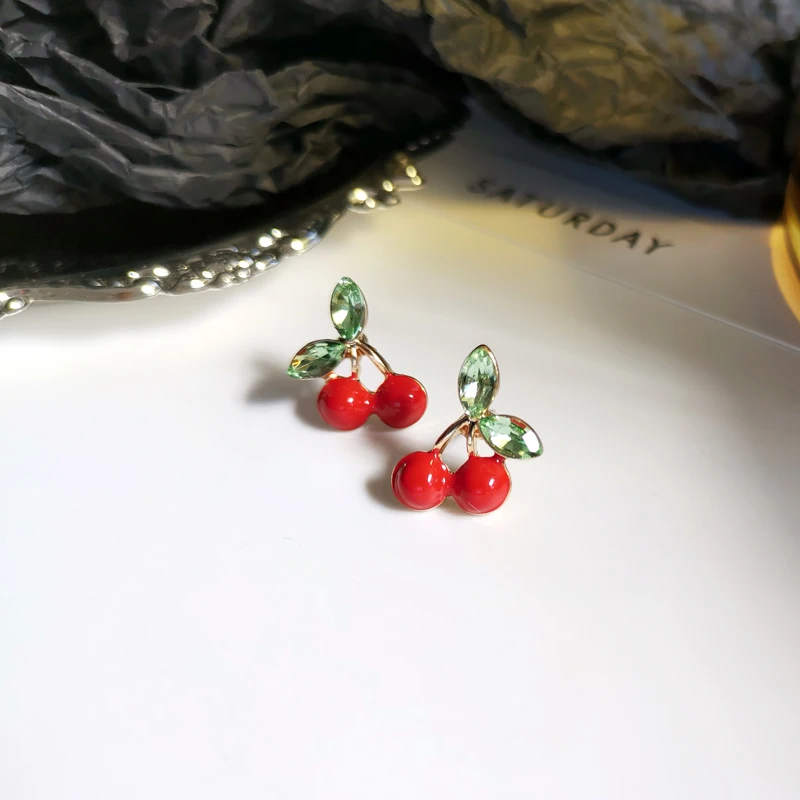 Fashion Simple Epoxy Cherry Earrings Cute Romantic Geometric Asymmetric Fruit Crystal Stud Earrings Women Wedding Accessories
Fashion Simple Epoxy Cherry Earrings Cute Romantic Geometric Asymmetric Fruit Crystal Stud Earrings Women Wedding Accessories