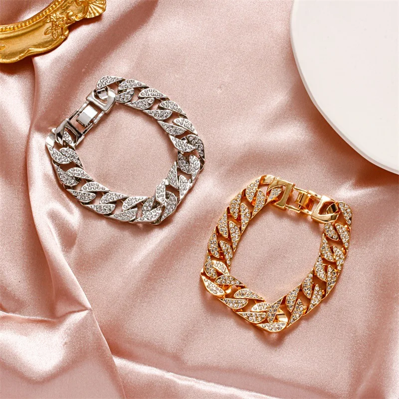 European and American Fashion Trend Thick Chain Cuban Bracelet Retro Hip Hop Style Full Diamond Hipster Couple Bracelet
European and American Fashion Trend Thick Chain Cuban Bracelet Retro Hip Hop Style Full Diamond Hipster Couple Bracelet