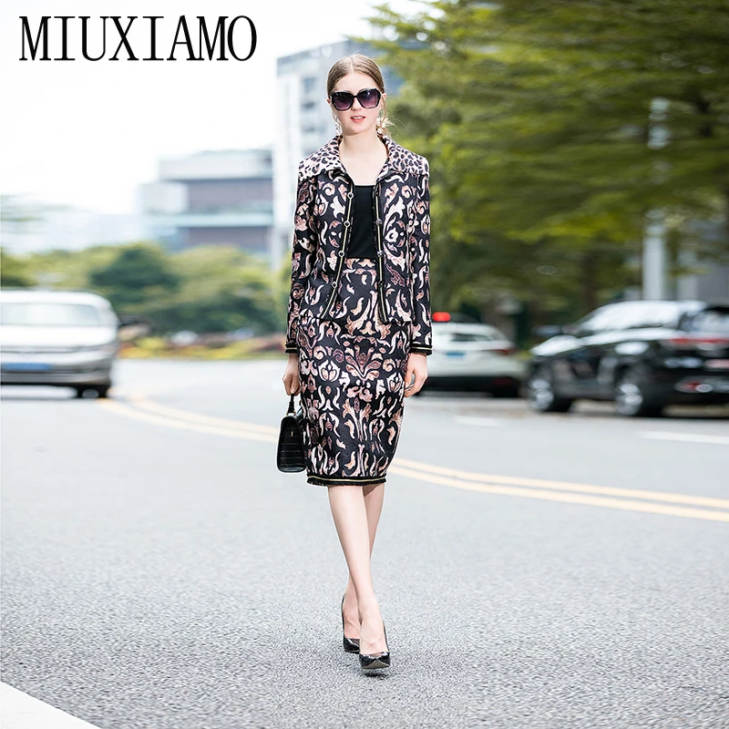 MIUXIMAO Best Quality 2019 Fall Office Lady Twinset Elegant Full Sleeve Top Luxury + Leopard Print Dress Suits Women Vestidos
MIUXIMAO Best Quality 2019 Fall Office Lady Twinset Elegant Full Sleeve Top Luxury + Leopard Print Dress Suits Women Vestidos