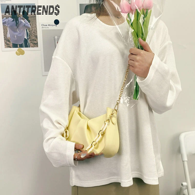 Japanese Korean Female Fashion Chain Pleated Baguette Bag Niche Versatile INS Crossbody Bag 2021 New PU Solid Color Underarm Bag
Japanese Korean Female Fashion Chain Pleated Baguette Bag Niche Versatile INS Crossbody Bag 2021 New PU Solid Color Underarm Bag