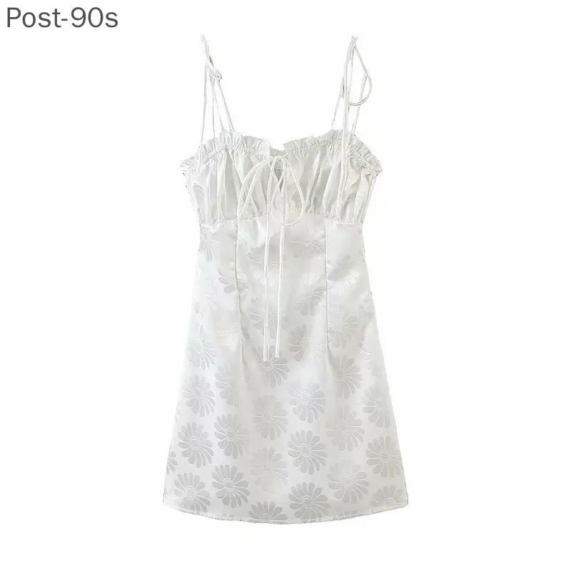 Summer Women Tie Neck Floral Print Cute Mini Sexy Satin Dress White Elegant Spaghetti Straps Boho Beach Holiday Girl Dress 2021
Summer Women Tie Neck Floral Print Cute Mini Sexy Satin Dress White Elegant Spaghetti Straps Boho Beach Holiday Girl Dress 2021