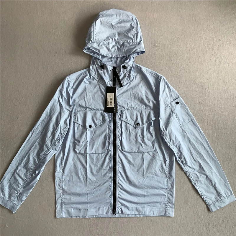 Top quality multi-pocket lens decoration 100% cotton material men's casual zipper hooded jacket thin section
Top quality multi-pocket lens decoration 100% cotton material men's casual zipper hooded jacket thin section