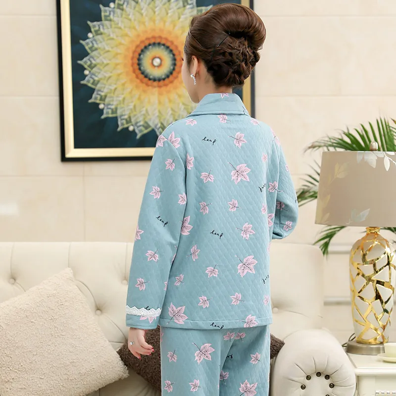 Full Cotton Quilted Pajamas Female Autumn Winter Maple Leaf Print Sleeping Pyjamas Set Long Sleeve Ladies Elegant 4XL Night Wear
Full Cotton Quilted Pajamas Female Autumn Winter Maple Leaf Print Sleeping Pyjamas Set Long Sleeve Ladies Elegant 4XL Night Wear