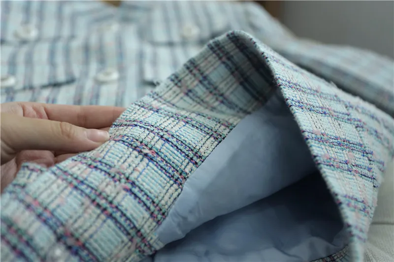 Runway Jacket WOmen Coats 2020 Autumn Brand Designer Single Breasted light BLue SHort Plaid Tweed Jacket Elegant kpop Outerwear
Runway Jacket WOmen Coats 2020 Autumn Brand Designer Single Breasted light BLue SHort Plaid Tweed Jacket Elegant kpop Outerwear