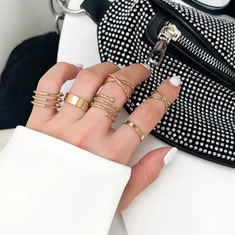 Fashion Punk Minimalist Adjustable Round Spring Ring 6Pcs/Set Set for Women Bohemia Vintage Metal Knuckle Finger Rings Jewelry
Fashion Punk Minimalist Adjustable Round Spring Ring 6Pcs/Set Set for Women Bohemia Vintage Metal Knuckle Finger Rings Jewelry