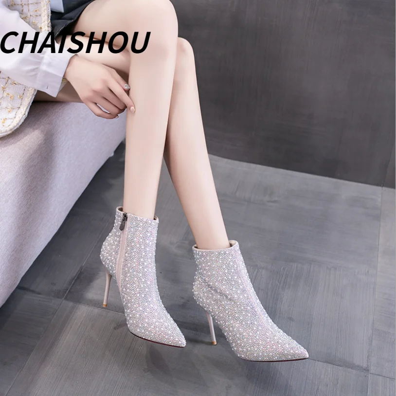 ST26 2021 New Winter Rhinestone Banquet High Heel Women's Thin Heel Ankle Boots Sexy Side Zip Ladies Plush Modern Botas Mujer
ST26 2021 New Winter Rhinestone Banquet High Heel Women's Thin Heel Ankle Boots Sexy Side Zip Ladies Plush Modern Botas Mujer