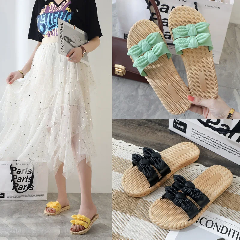 Ladies' New Slippers for Outer Wear, Summer Leisure Home Non-slip Flat Bottom Indoor Bathing Beach Sandals and Slippers
Ladies' New Slippers for Outer Wear, Summer Leisure Home Non-slip Flat Bottom Indoor Bathing Beach Sandals and Slippers