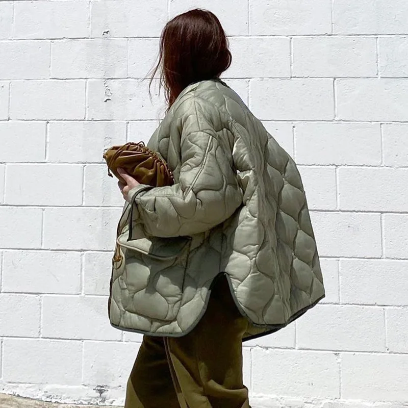 Autumn Winter Thin Oversize Warm Jacket Coat Parka Women Army Green Pocket Patchwork Loose Streetwear Casual Commute Overcoat
Autumn Winter Thin Oversize Warm Jacket Coat Parka Women Army Green Pocket Patchwork Loose Streetwear Casual Commute Overcoat