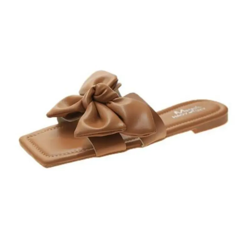 2021 Women Summer Slippers Oversized Bow Decoration Flat PU Leather Outdoor House Ladies Open Toe Zapatillas Mujer
2021 Women Summer Slippers Oversized Bow Decoration Flat PU Leather Outdoor House Ladies Open Toe Zapatillas Mujer