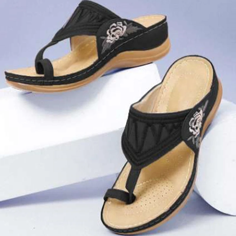 Women Clip Toe Slippers 2021 Flower Embroidery Flip Flops Casual Beach Sandals Ladies Wedges Shoes Summer Women Shoes
Women Clip Toe Slippers 2021 Flower Embroidery Flip Flops Casual Beach Sandals Ladies Wedges Shoes Summer Women Shoes