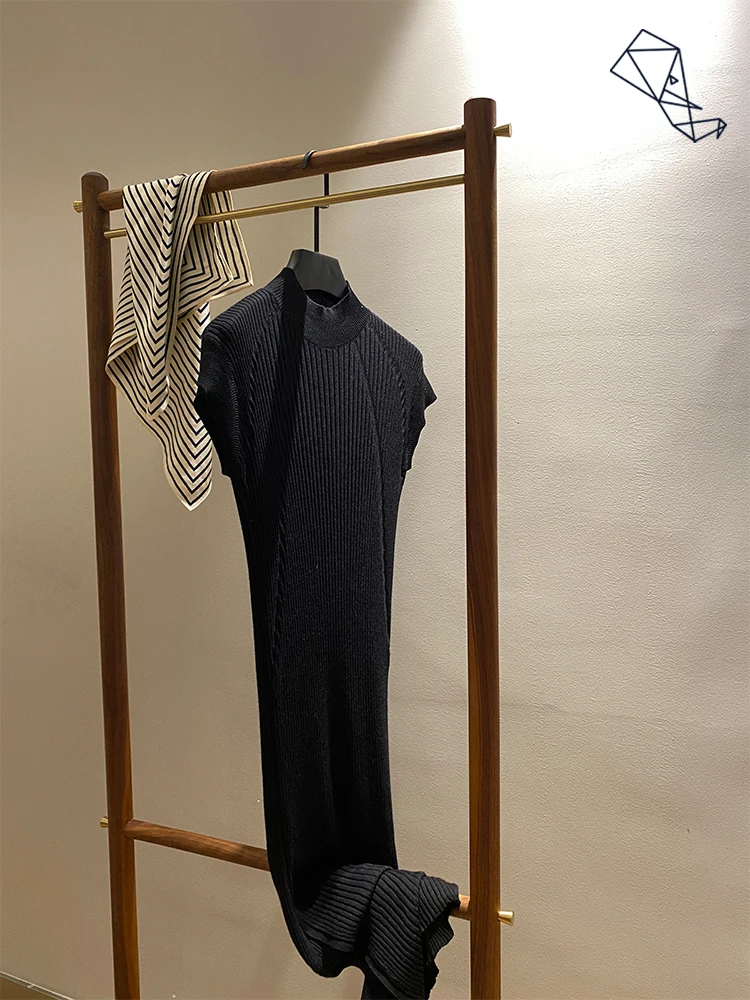 Women Dress Spring/Summer 2021 New Dress Fashion Casual Black Turtleneck Long Knitted Dress 
Women Dress Spring/Summer 2021 New Dress Fashion Casual Black Turtleneck Long Knitted Dress