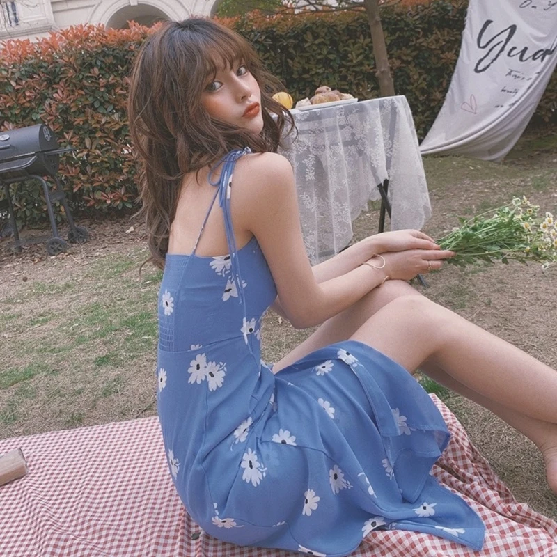2021 Women's Summer Sundresses High Waist Slit Long Slip Dress Blue Retro Elegant Flower Dress French Stitching Beach
2021 Women's Summer Sundresses High Waist Slit Long Slip Dress Blue Retro Elegant Flower Dress French Stitching Beach