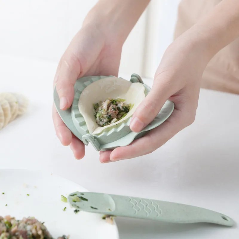 2pcs/set Diy Dumplings Maker Tool Wheat Straw Jiaozi Mold Dumpling Mold Clips Baking Molds Pastry Kitchen Accessories Hot
2pcs/set Diy Dumplings Maker Tool Wheat Straw Jiaozi Mold Dumpling Mold Clips Baking Molds Pastry Kitchen Accessories Hot