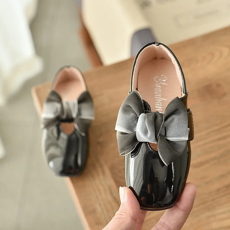 Pink Red Black Childrens Casual leather Shoes Girls Princess Shoes For wedding Party Student Single shoes chaussure fille 4-14T
Pink Red Black Childrens Casual leather Shoes Girls Princess Shoes For wedding Party Student Single shoes chaussure fille 4-14T