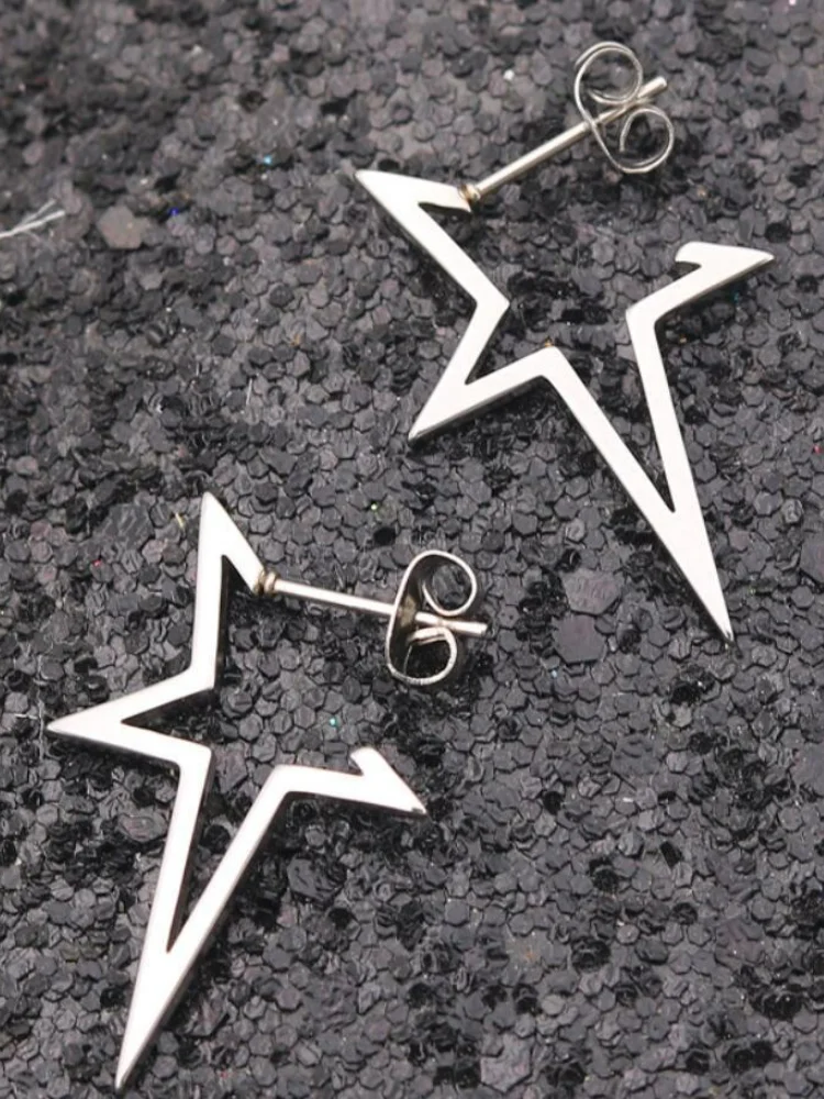 New product geometric five-pointed star ladies earrings fashion accessories stainless steel hollow star big earrings jewelry
New product geometric five-pointed star ladies earrings fashion accessories stainless steel hollow star big earrings jewelry