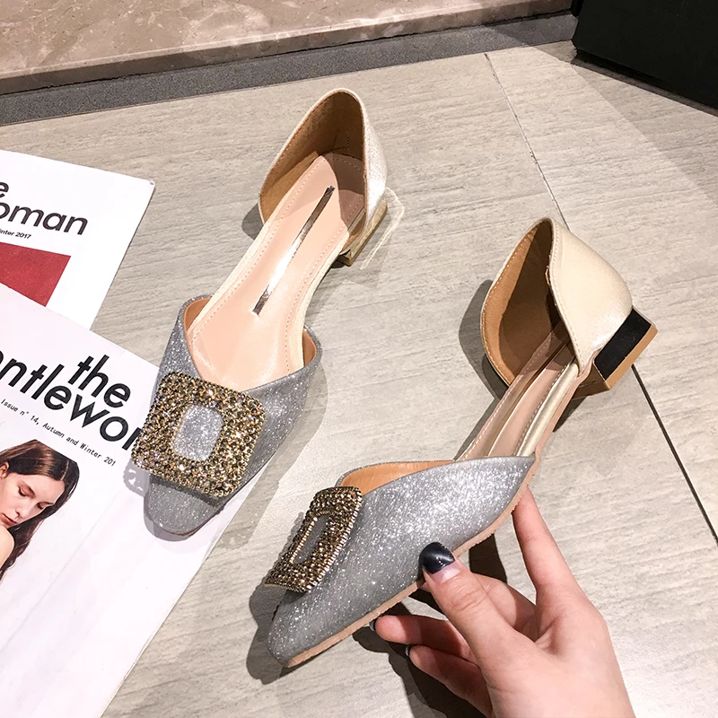 Women's shoes low-heeled sandals 2020 spring and summer new fashion rhinestone shiny stitching shallow mouth overshoes
Women's shoes low-heeled sandals 2020 spring and summer new fashion rhinestone shiny stitching shallow mouth overshoes