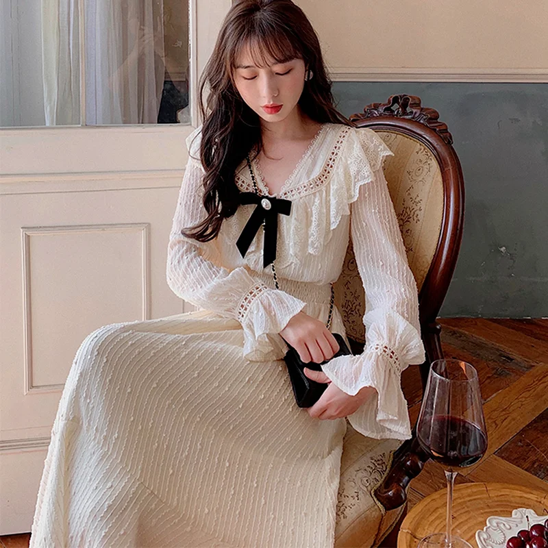 Sequins Lace-up Long Dress Women Vintage Bow Hollow Long Sleeve Dress Female Elegant Chic Luxury Evening Party Dress 2021
Sequins Lace-up Long Dress Women Vintage Bow Hollow Long Sleeve Dress Female Elegant Chic Luxury Evening Party Dress 2021