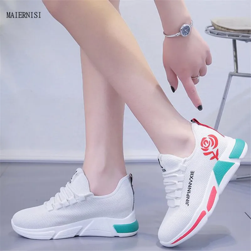 Spring and summer new fashion single shoes running sneakers ladies net shoes soft bottom breathable women's shoes 36-40 
Spring and summer new fashion single shoes running sneakers ladies net shoes soft bottom breathable women's shoes 36-40