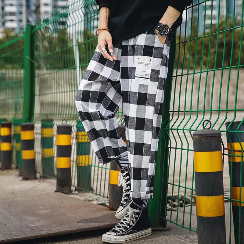 Plaid Pants Men's Summer Casual Plaid Loose Sport Pants Trousers Streetwear Hip Hop Joggers Pants Straight Harem Pants 2021New
Plaid Pants Men's Summer Casual Plaid Loose Sport Pants Trousers Streetwear Hip Hop Joggers Pants Straight Harem Pants 2021New
