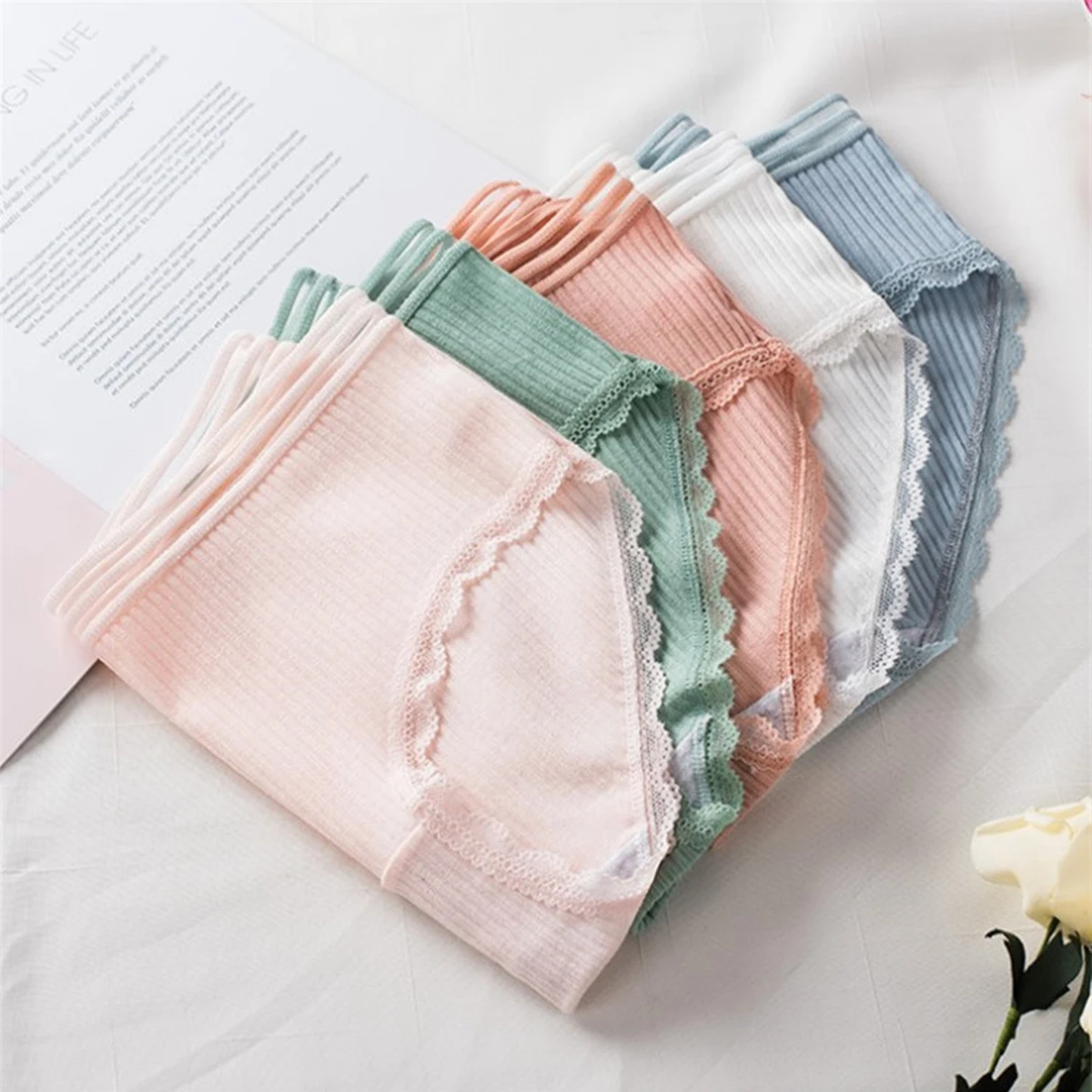 3 Pcs 100% Cotton Hollow Striped Women's Panties Briefs Low Waist Soft Female Underwear Skin-friendly Underpants Lady Intimates
3 Pcs 100% Cotton Hollow Striped Women's Panties Briefs Low Waist Soft Female Underwear Skin-friendly Underpants Lady Intimates