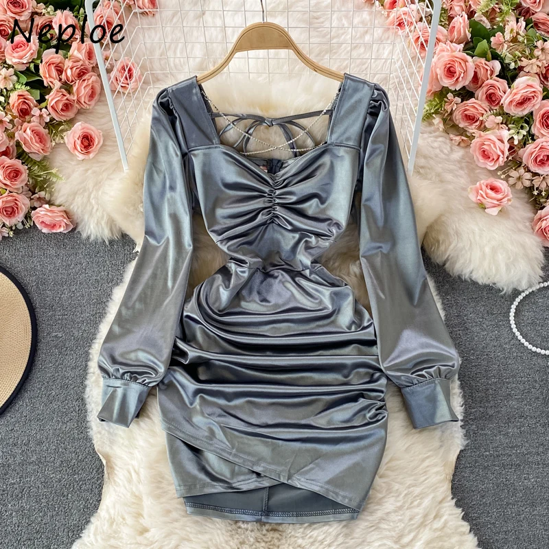 2021 Autumn New Sexy V-neck Dresses for Women Chain Decoration Satin Femme Short Robe Irregular Long Sleeve Pencil Dress
2021 Autumn New Sexy V-neck Dresses for Women Chain Decoration Satin Femme Short Robe Irregular Long Sleeve Pencil Dress
